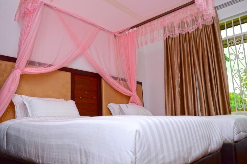 Dianwill Hotel Εντέμπε Εξωτερικό φωτογραφία
